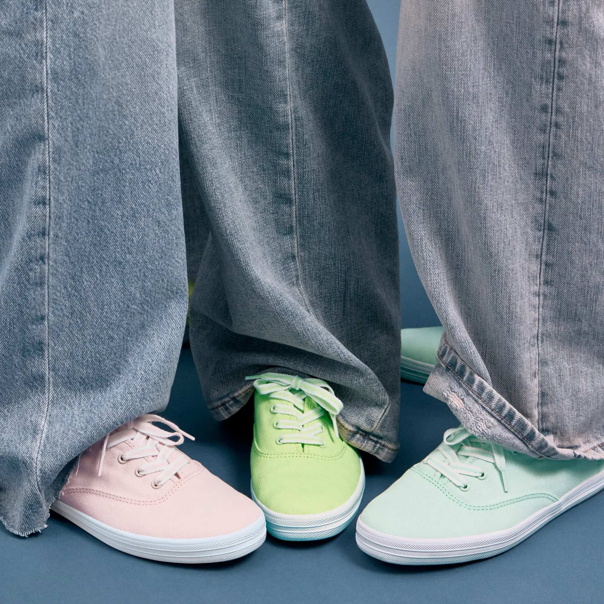 Champion Canvas Lace-Up - Image 2