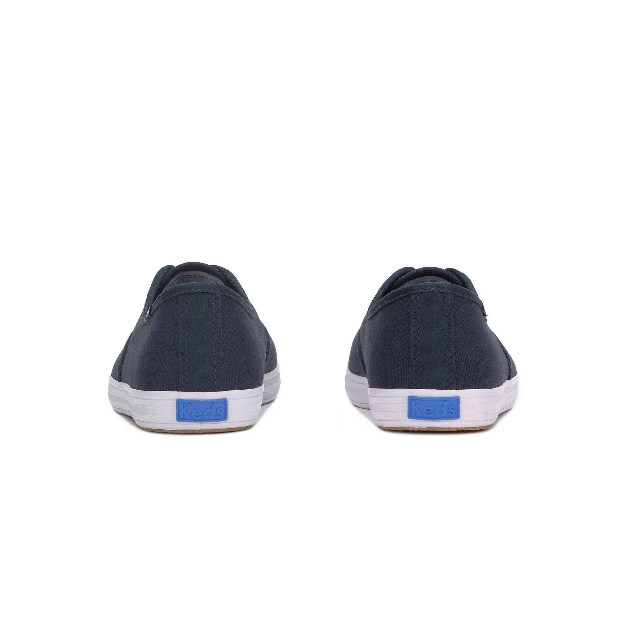 Champion Point Low Canvas Lace Up - Image 12