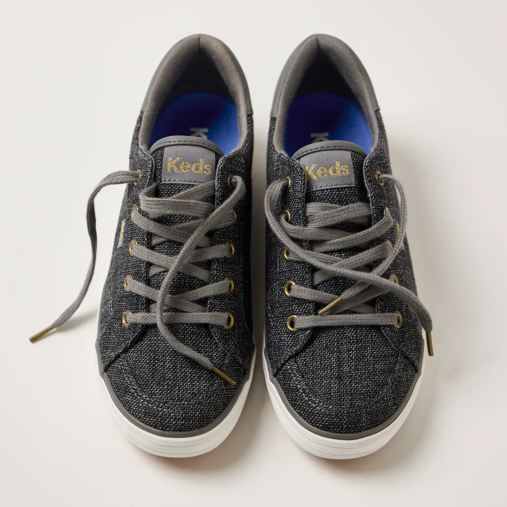Center III Tweed Lace Up - Image 2